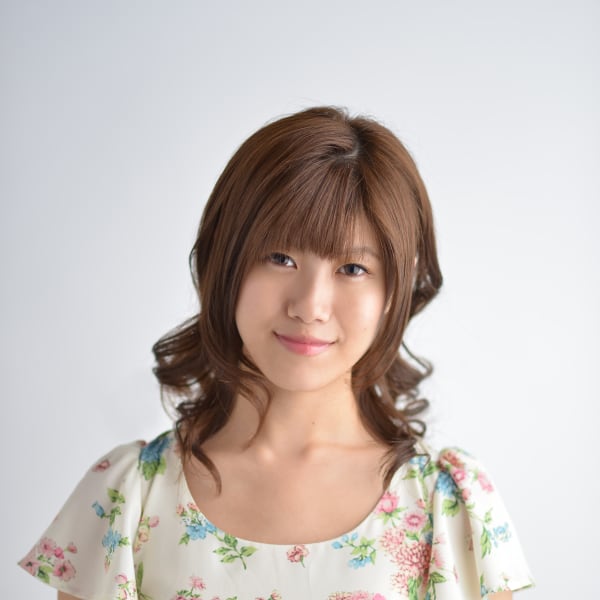 深みのあるベージュで　女子力アップ