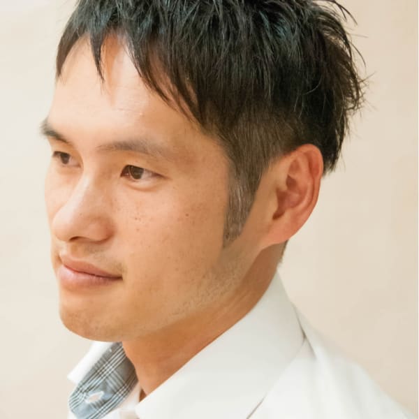 メンズのオススメ順 40代 ストレート ベリーショートの髪型 ヘアスタイル 楽天ビューティ メンズのオススメ順 40代 ストレート ベリーショートの髪型 ヘアスタイル 楽天ビューティ