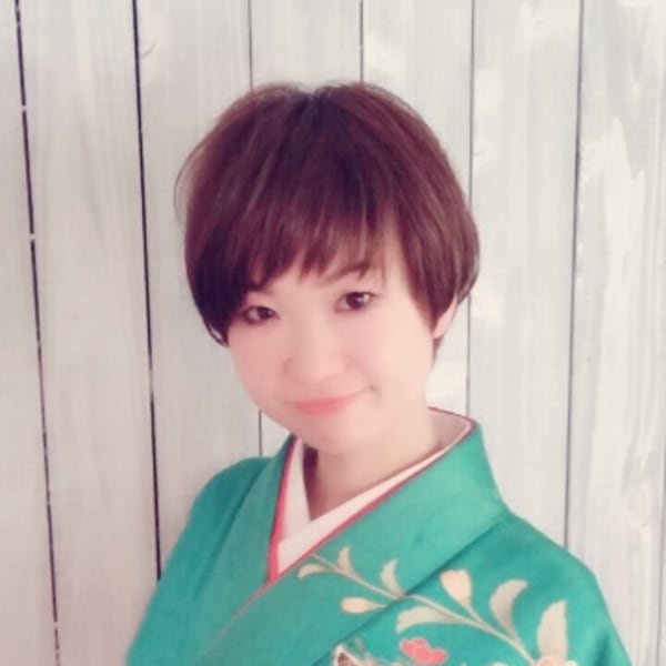 卒業式クラシカル袴スタイル