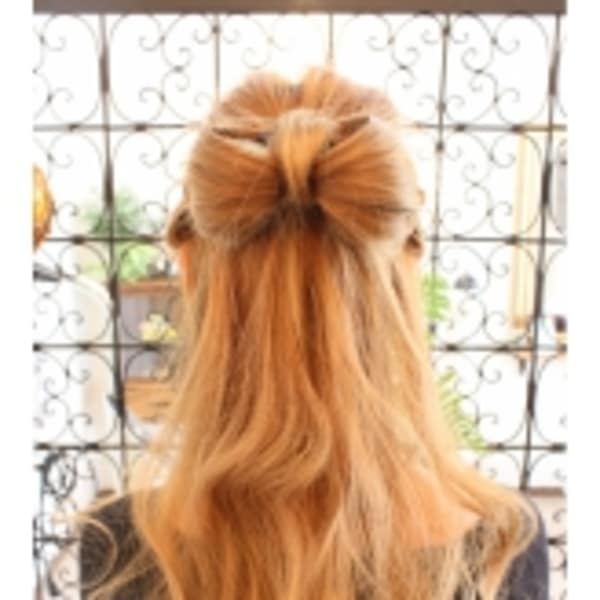 フィッシュボーン編み込みリボンハーフアップ♪