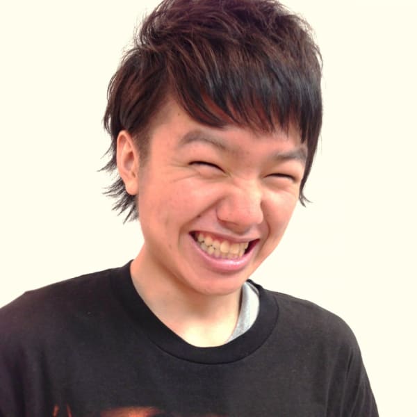 黒髪ならではのハツラツ感でアレンジ自在の２ブロックショート！