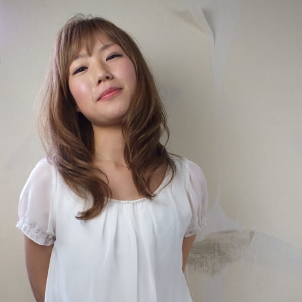 ゆるやかなカールで余裕を演出|MARO 清水台店