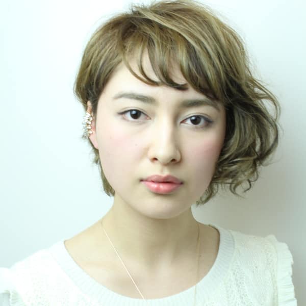 エアリーショートボブ|美容室 Deiz