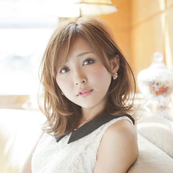 【ルシアン】外ハネリラックスカール(ミディアム)