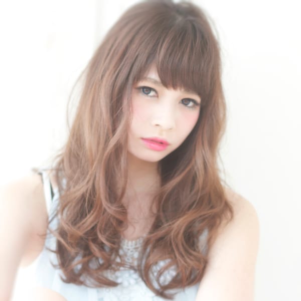 大きめカールの大人ロング デジタルパーマ 外国人風カラー