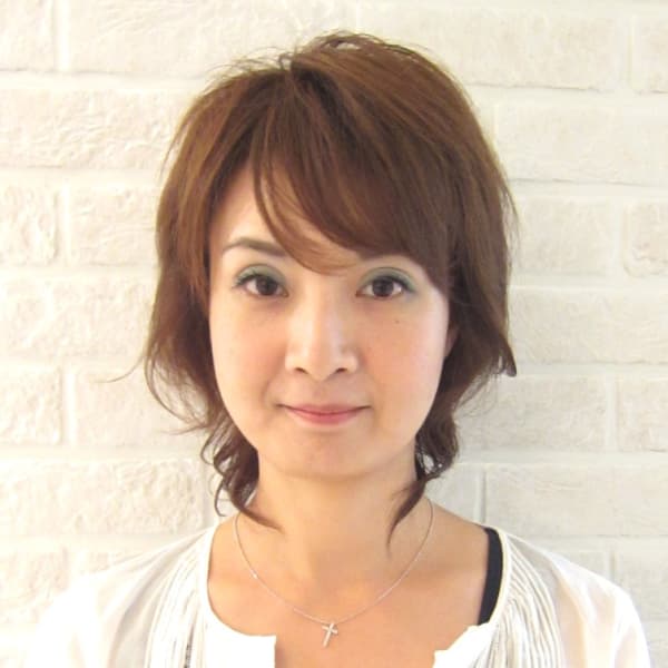 さわやかな印象のミディアムショートスタイル|LINKS GARDEN