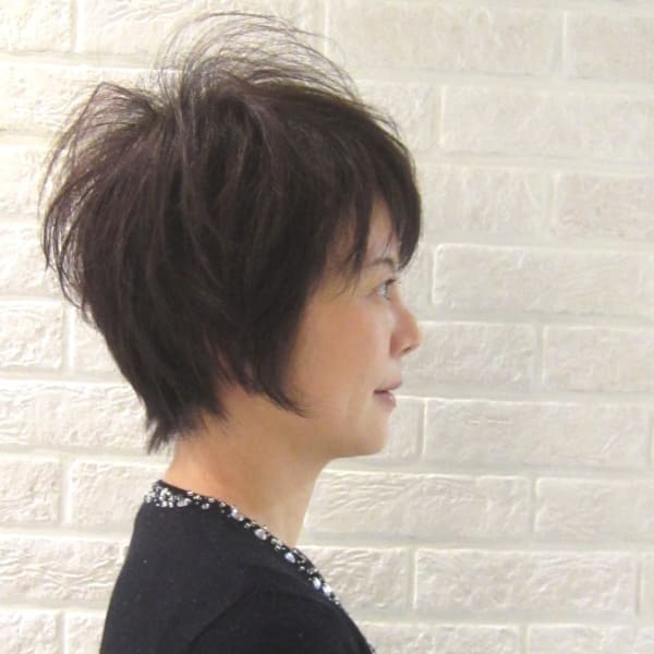 柔らかいナチュラルショートスタイル|LINKS GARDEN