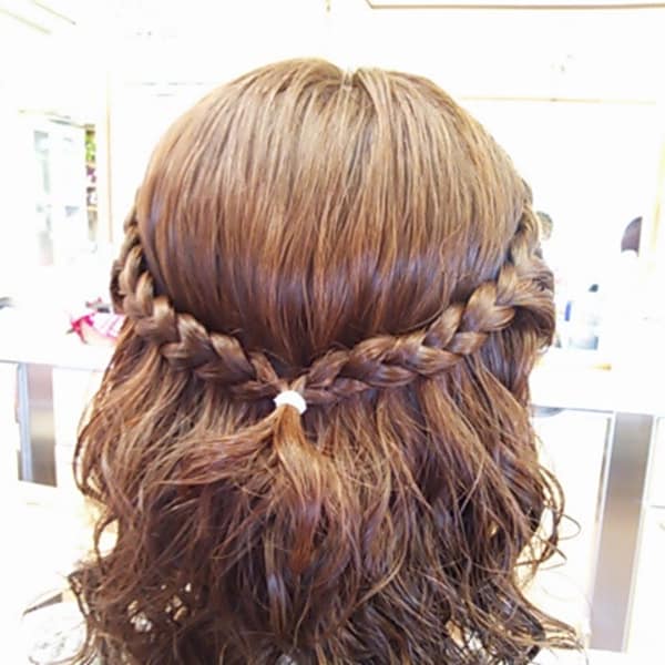 結婚式の巻き髪 ビューティーサロンミント ミント のヘアスタイル 美容院 美容室を予約するなら楽天ビューティ