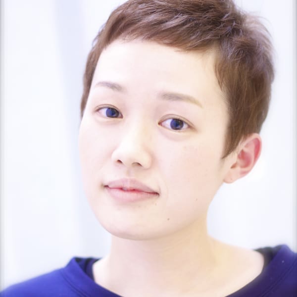 大人可愛いフレンチベリーショート