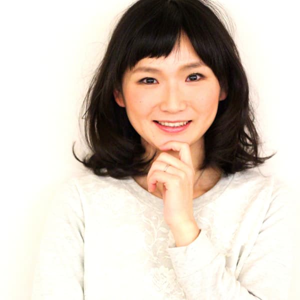 大人可愛いショートバング|salon un-reve