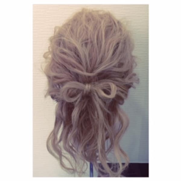 波ウェーブハーフアップ