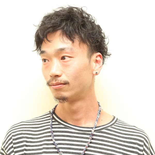 ツーブロック×ウェービーショート