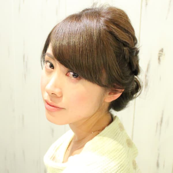 編み込みシニヨン