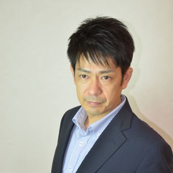 ビジネスシーンでも大活躍!『大人の男』のさわやかヘアー