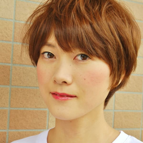 ラフな動きの大人のマッシュショート|Tasha