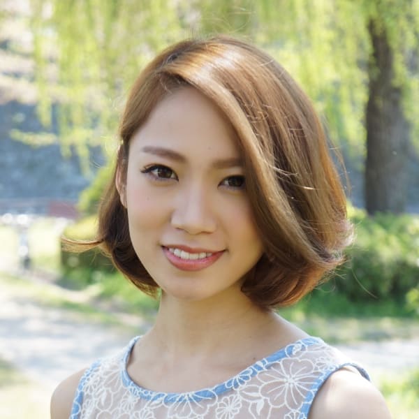 お嬢様風レイヤーボブに誰もが振り向くカラー A Meteru Arm アメーテールアーム のヘアスタイル 美容院 美容室を予約するなら楽天ビューティ