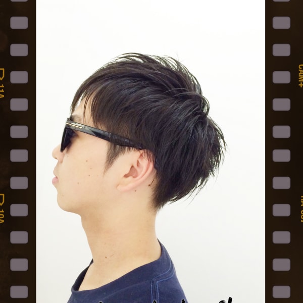 直毛でもグリースとワックスを混ぜ合わせて使えば、束感、質感も