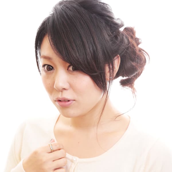 ルーズそうでばっちり決まる編み込みアップスタイル☆ カテゴリ