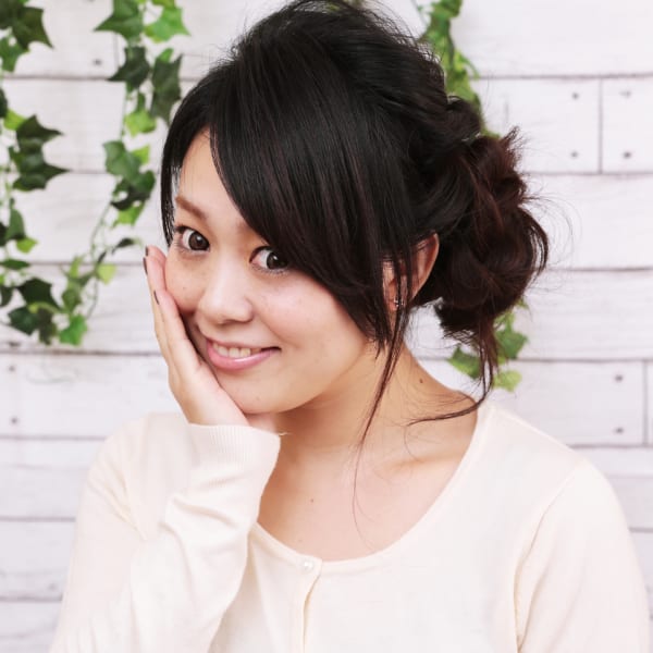 ルーズそうでばっちり決まる編み込みアップスタイル☆