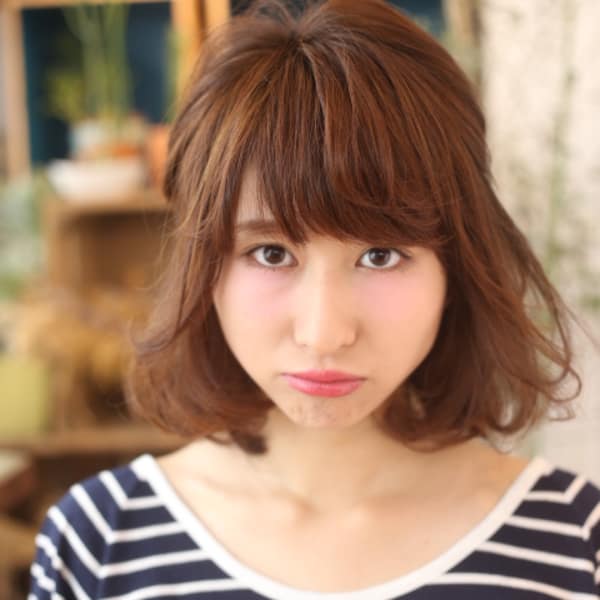 簡単ミディアムアレンジ|Raguna