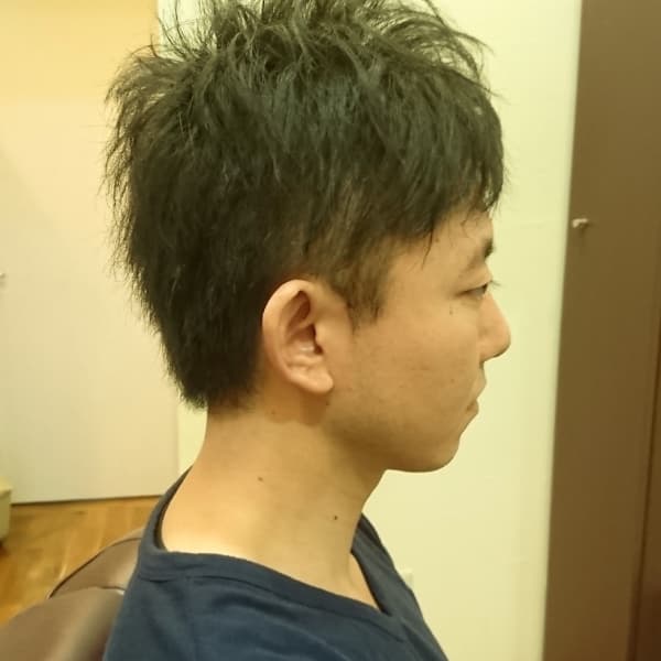 ツーブロックナチュラルパーマに色気をプラス