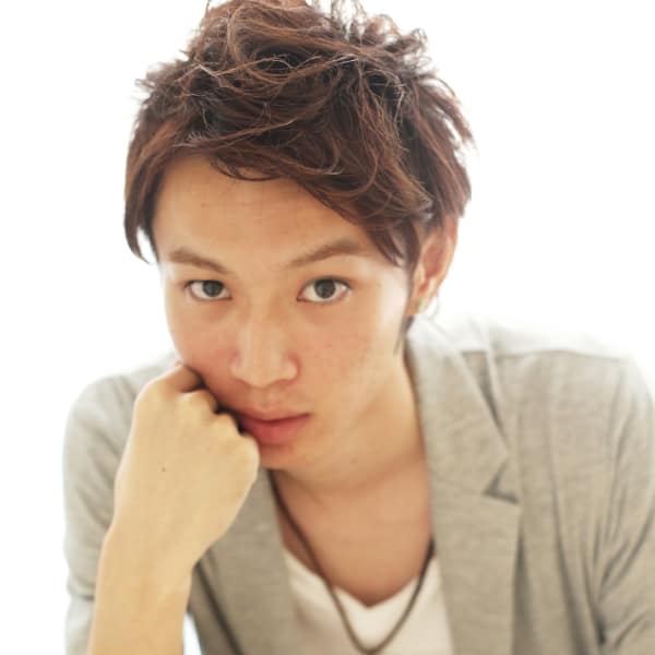 ナチュラルな動きを巧みに操り今時なイケメンを表現|JILL