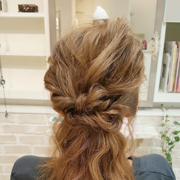 avantカジュアルツイストアレンジ