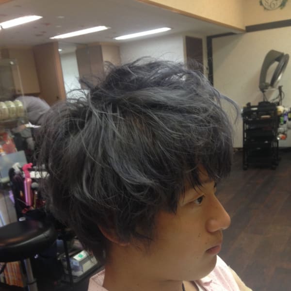 無造作ニュアンスパーマ束感ショートスタイル