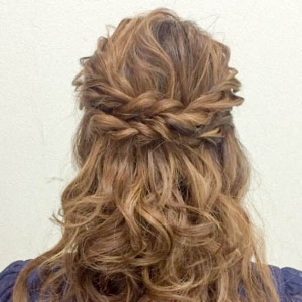 ふわふわハーフアップ