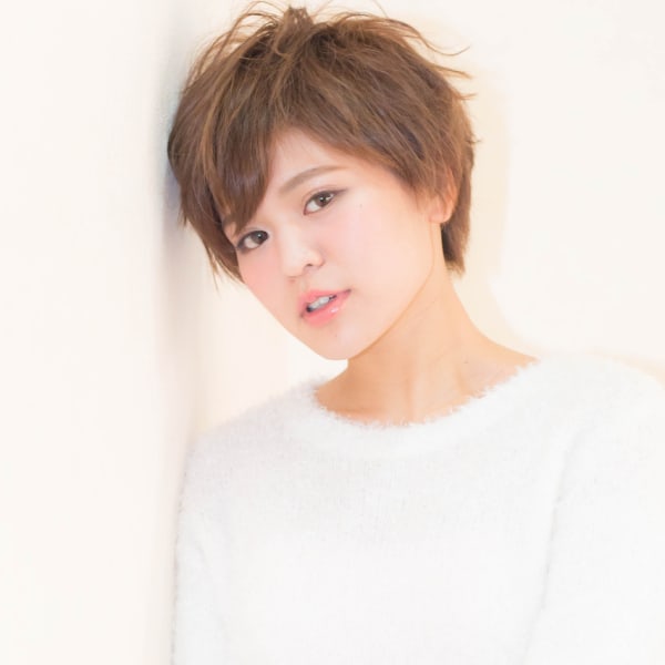 【hair coucou】アンニュイフェザーショート