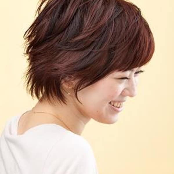 ポイントカラーで魅せるエアリーショート|hair once