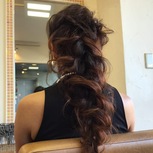 ラプンツェル風ヘアアレンジ