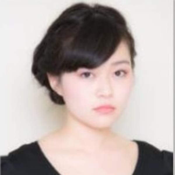 黒髪編み込みループアップ
