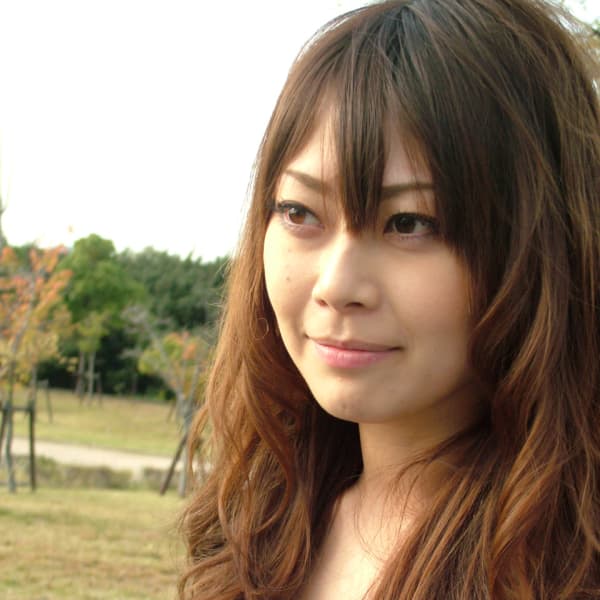 イエローアッシュ系グラデーションカラー&ふわふわパーマ|GENTE hair supply