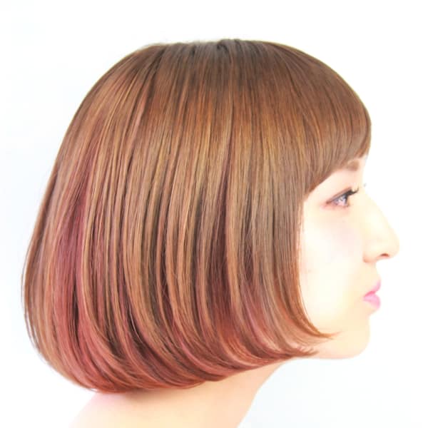 グラデーションカラーのボブスタイル