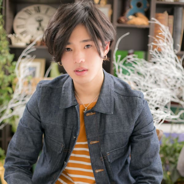 ラフさがカッコイイ…抜け感ミディa