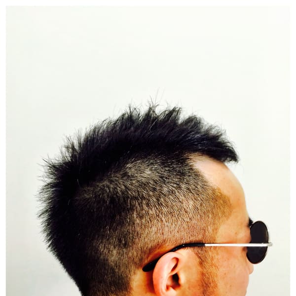 今だから、シャープな個性派ツーブロック。|Ohp barber Shop