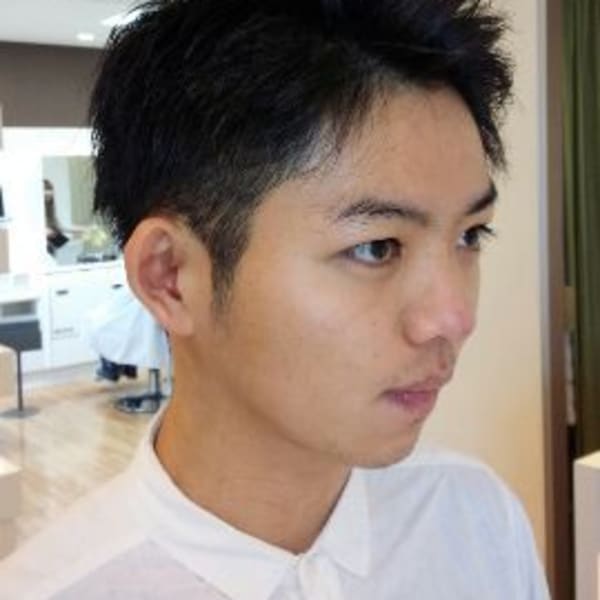 くせ毛をいかしたショートスタイル
