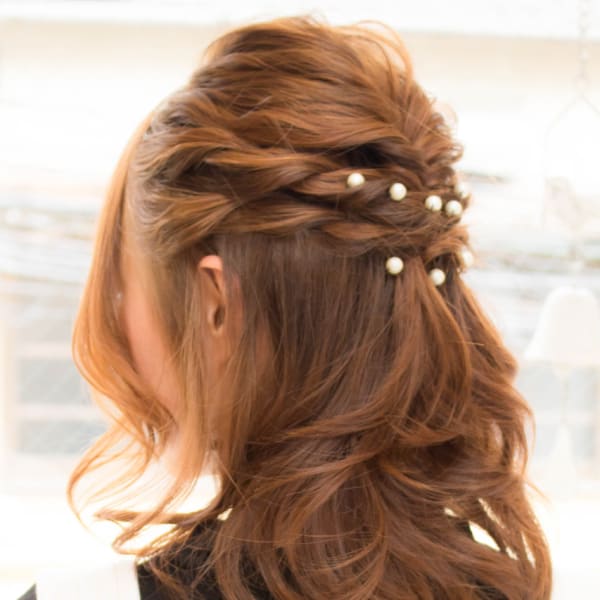 【hair coucou】ねじりミックスハーフアップ