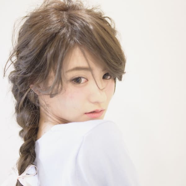 ルーズ×編み込みダウンアレンジ 