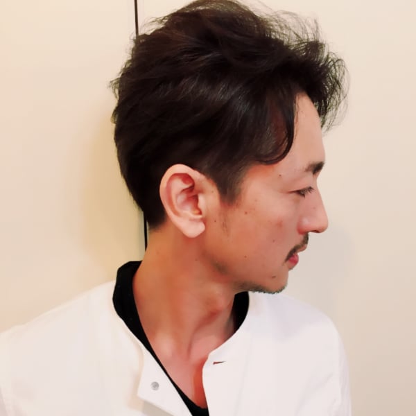 無造作な風合いで作るカジュアルヘアー|Artiste