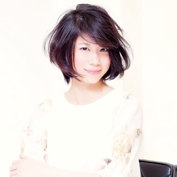 柔かい動きのあるボブスタイル。