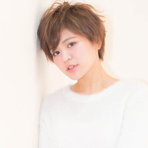 【hair coucou】アンニュイフェザーショート