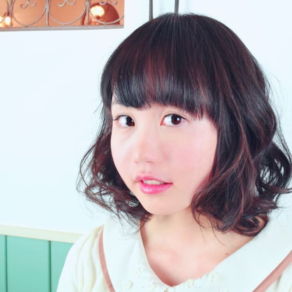 小顔もふんわり感もかなえる欲張りショート