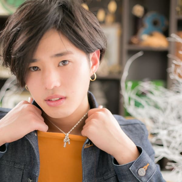 ラフさがカッコイイ…抜け感ミディ