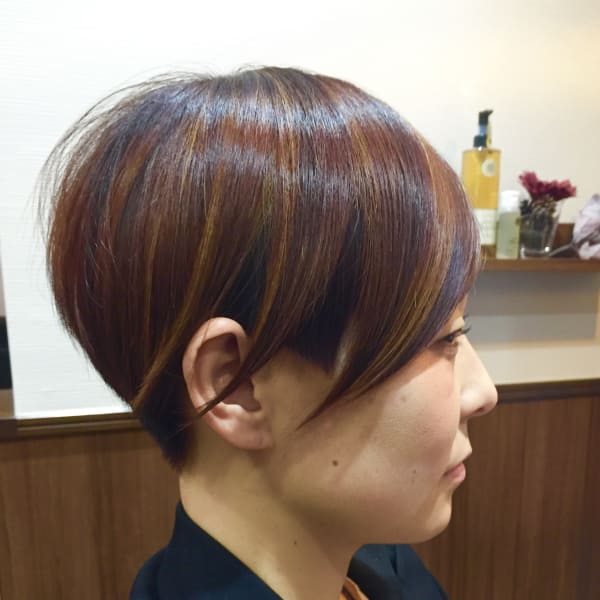 長めバングのモダンショート|elm. hair