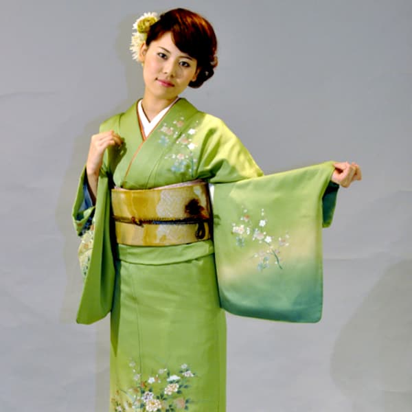 訪問着着付け＋フォーマルヘアアップ|Blooming Beauty Stage