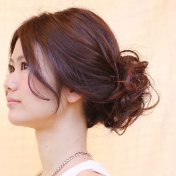 ルーズなまとめ髪★結婚式、二次会に♪