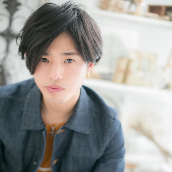 ラフさがカッコイイ…抜け感ミディ