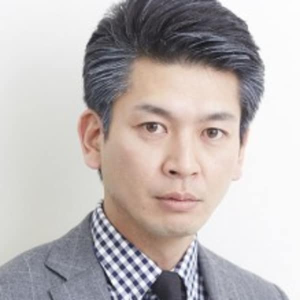 サイドバックスタイル